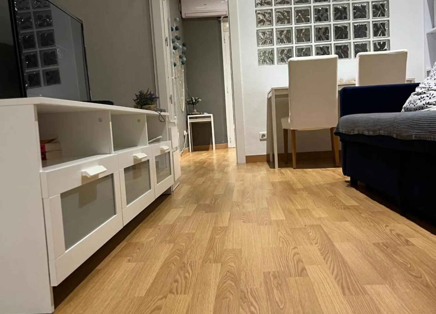 Επικοινωνία με το Smiths 12 Apartment